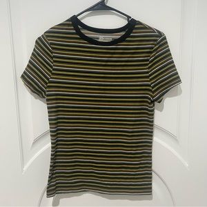 Nobo top. Cute striped style top💚